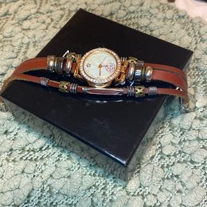 Bold yet simple. Perfect addition to any outfit!